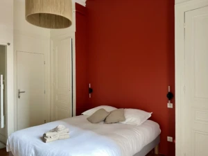 chambre 805 rouge fourneyron 1