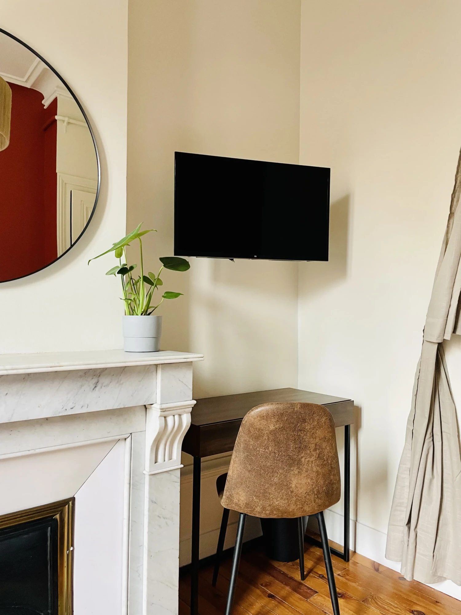 chambre 805 rouge fourneyron 2