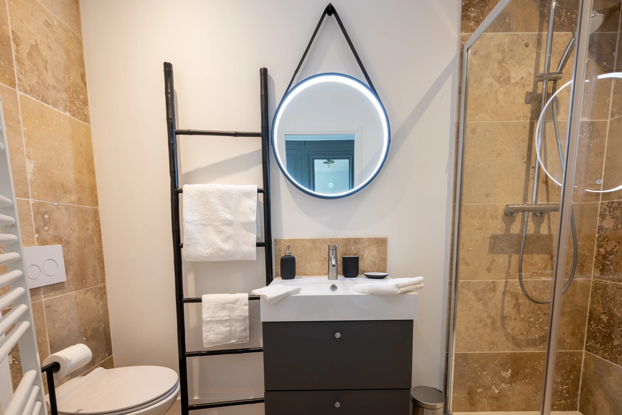 chambre_124_plaine_image_2