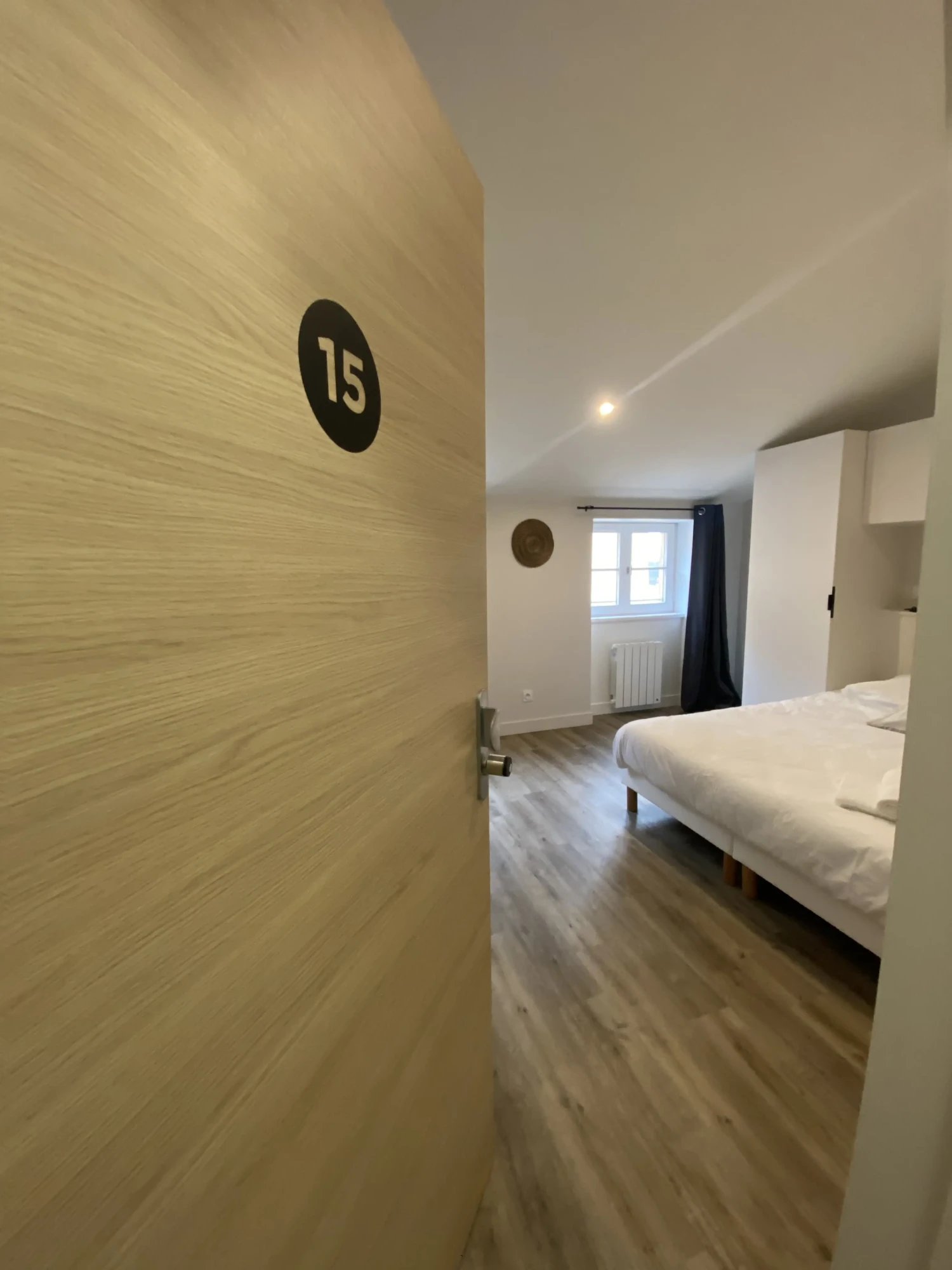 Chambre 15, #4.