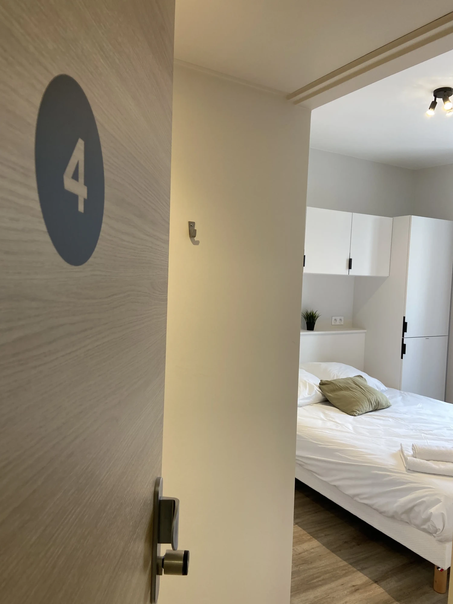 Chambre 4, #11.