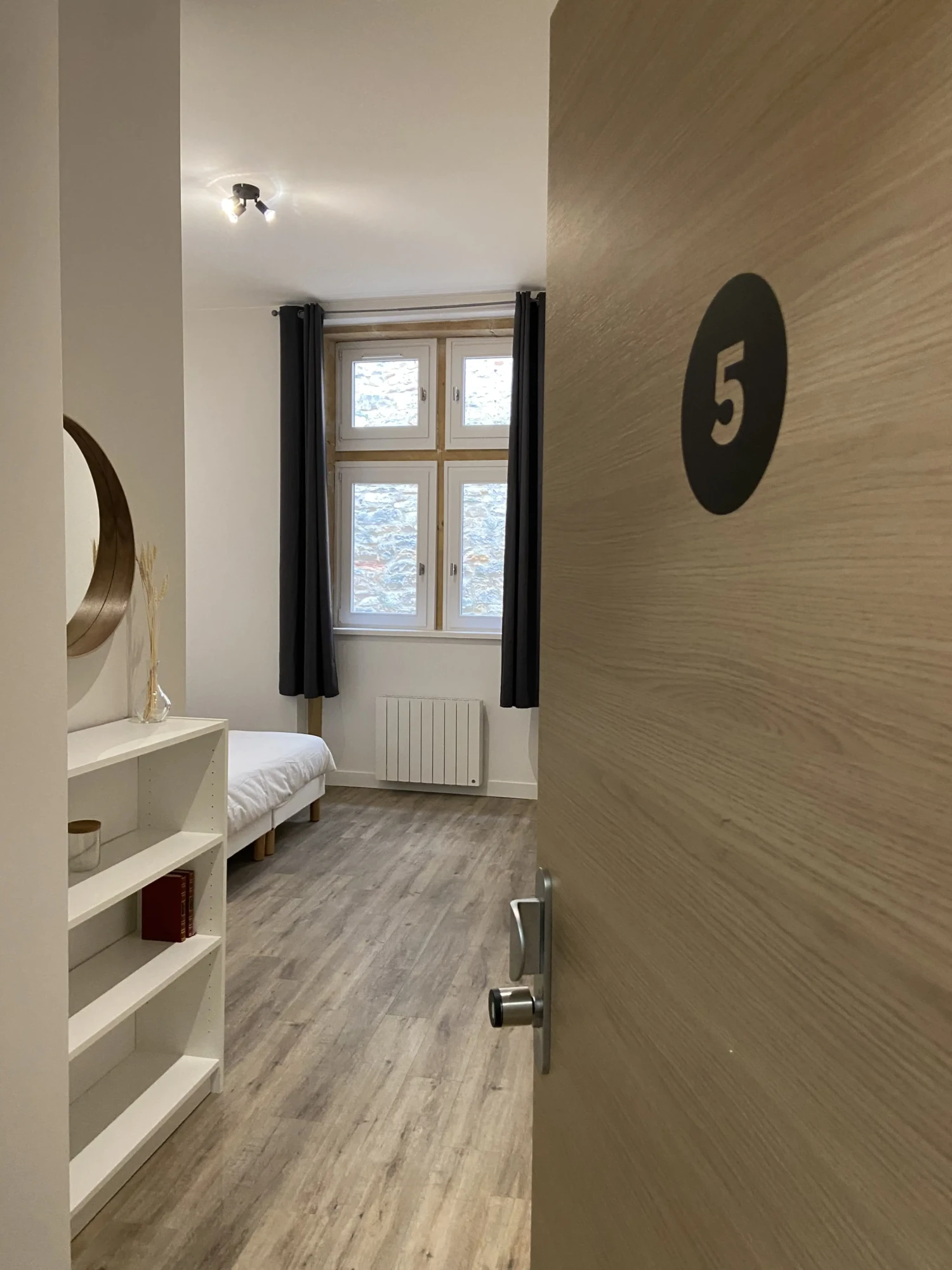 Chambre 5, #7.