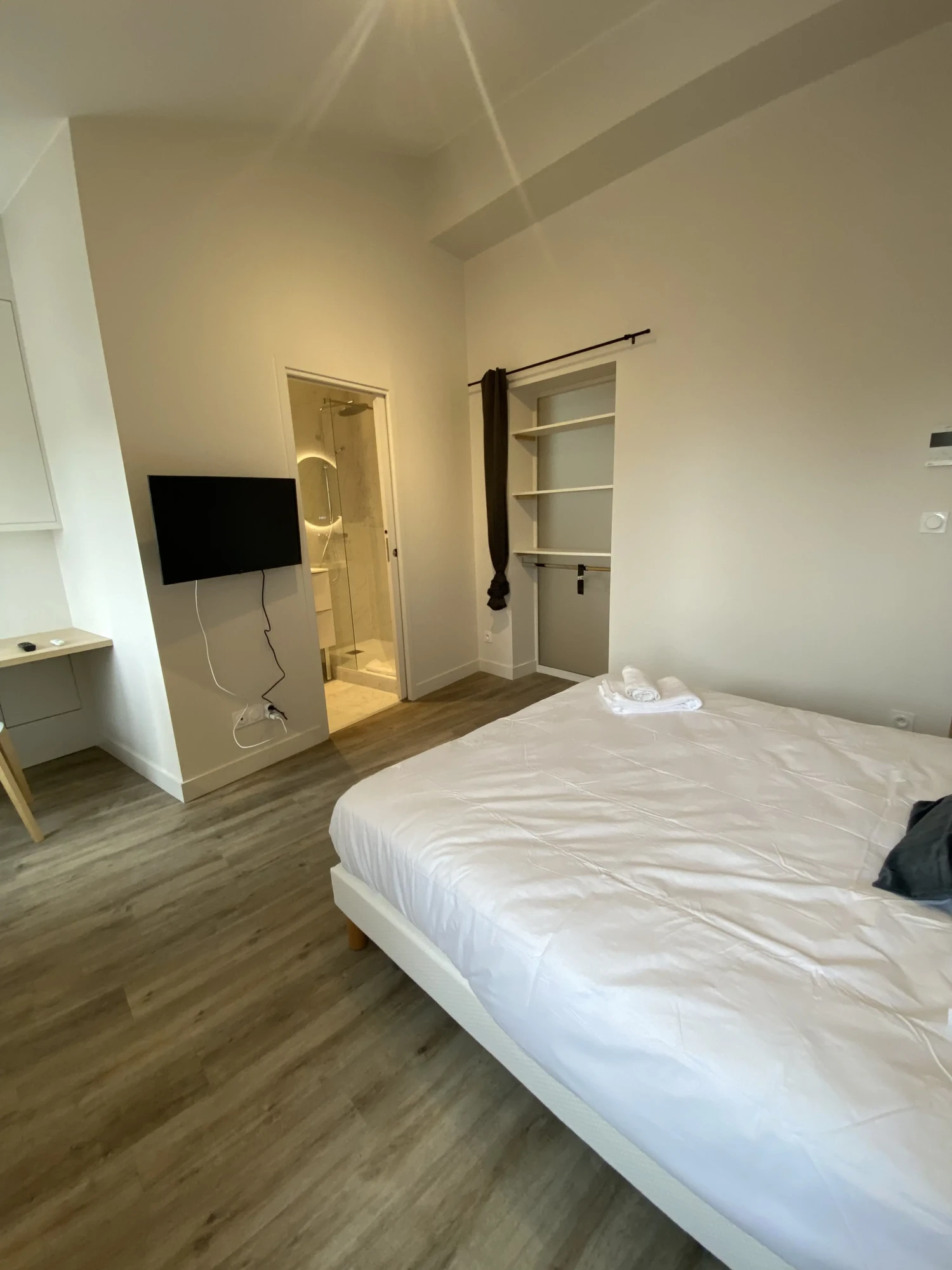 Chambre 8, #4.